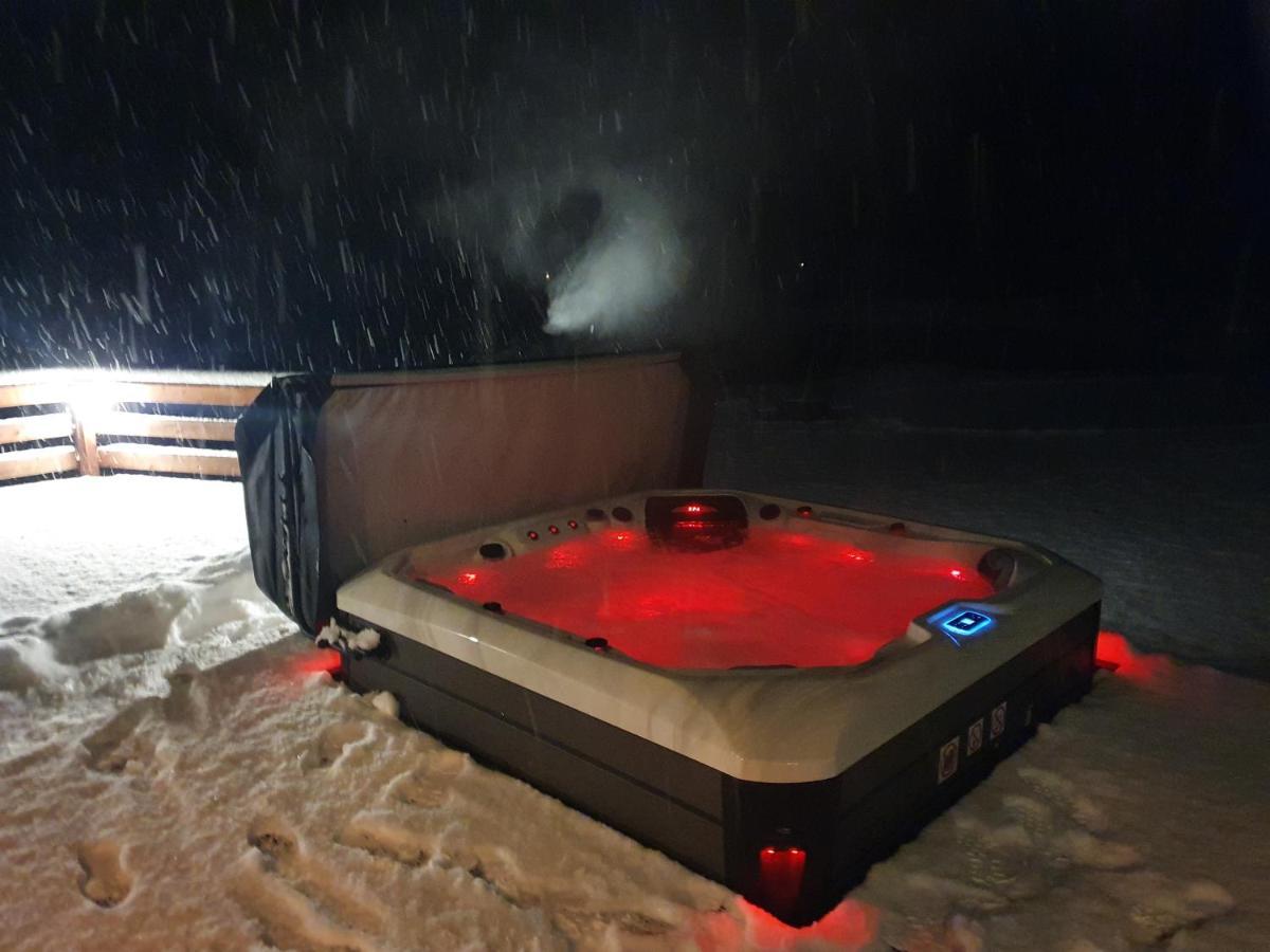 Mana Village - Jacuzzi&Sauna Barlomino Luaran gambar